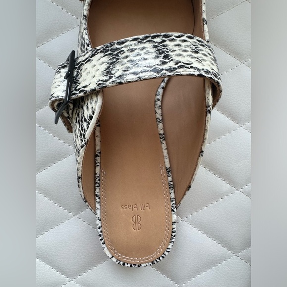 Anthropologie BILL BLASS SYLVIE SLIDE All Leather Mules Flats IVORY SNAKE 8 - Picture 4 of 12